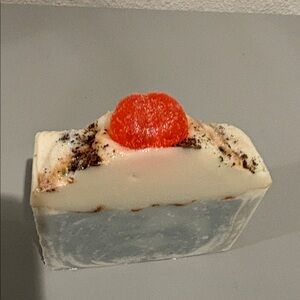Eslira Natura Forwst Mint Cake Handcrafted Soap 8 oz